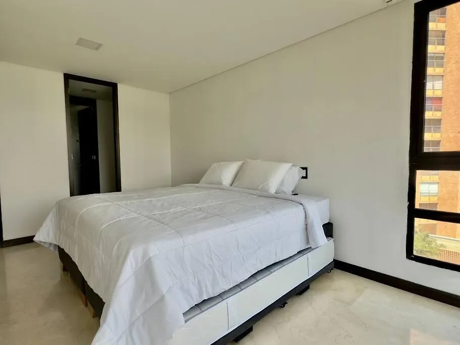 902 Luxury Apartment In Heart Of El Poblado! Medellín Colombia