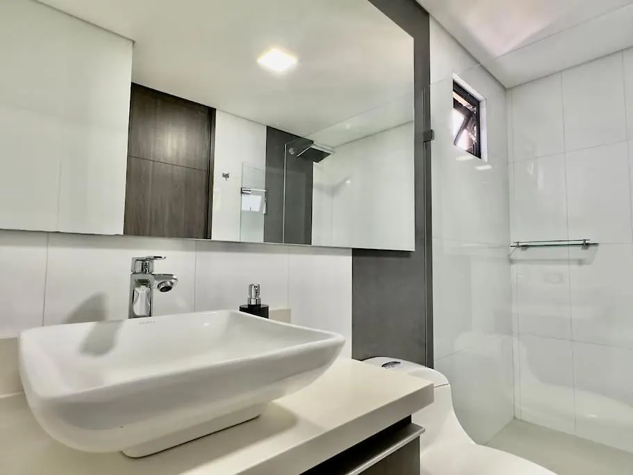 902 Luxury Apartment In Heart Of El Poblado! Medellín